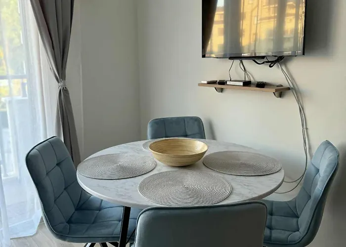 아파트 Studio More 슈코르필로브치