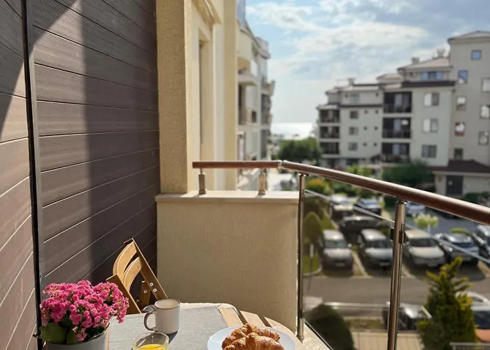 Studio More 아파트 *